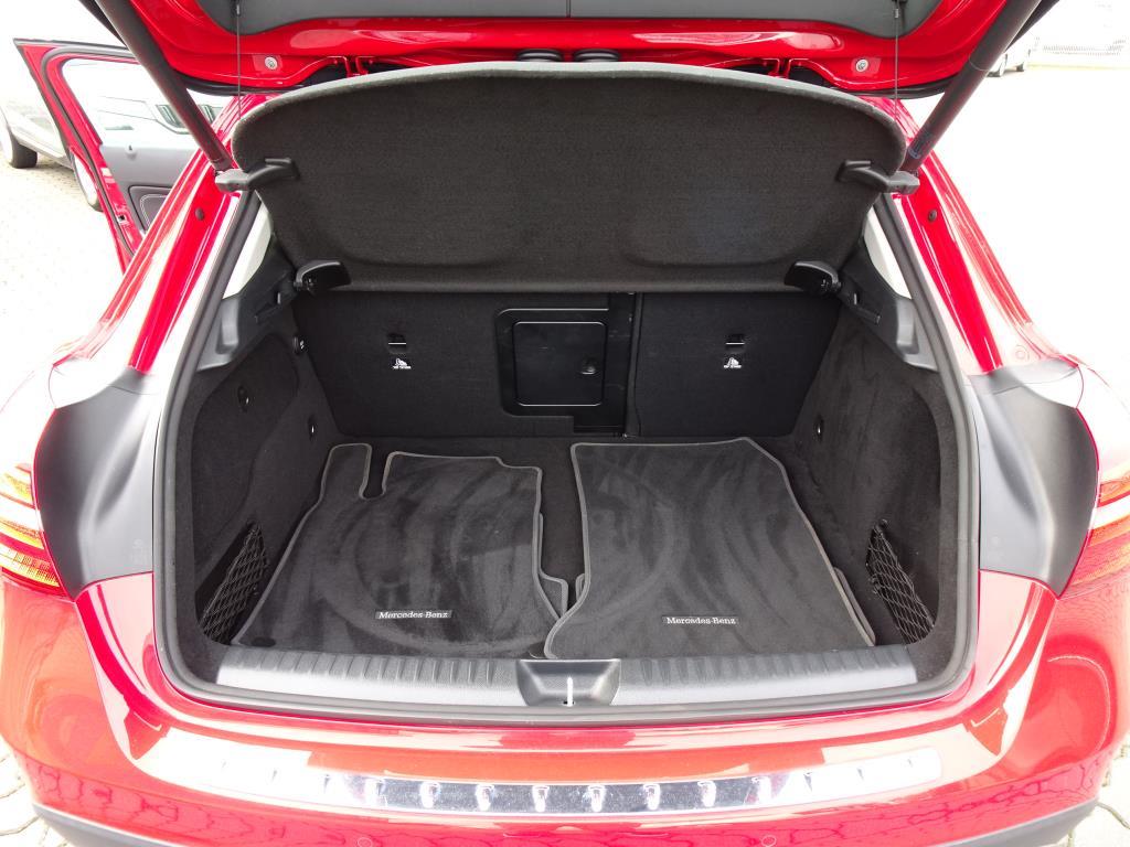 Mercedes-Benz GLA, 2019 - pohled č. 16