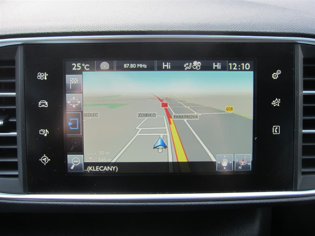 Volkswagen Touran, 2018 - pohled č. 10