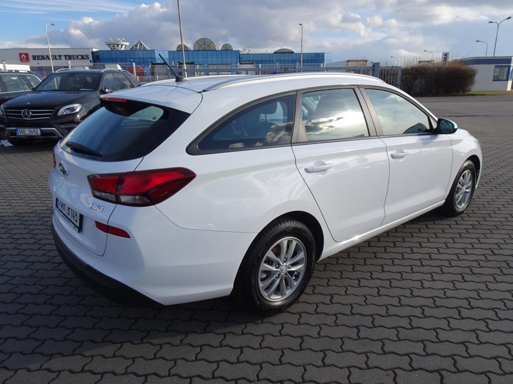 Škoda Superb III, 2020 - pohled č. 4