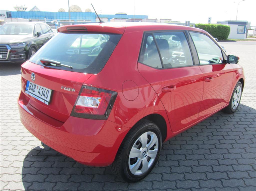 Škoda Superb III, 2018 - pohled č. 4