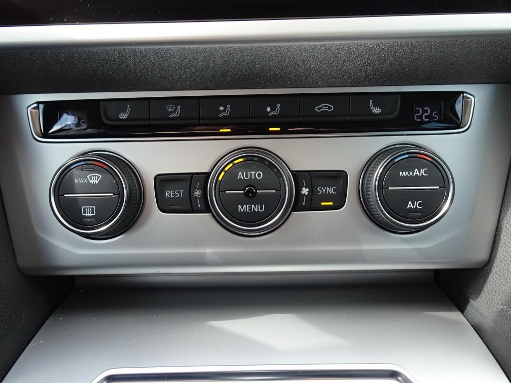 Volkswagen Passat, 2019 - pohled č. 9