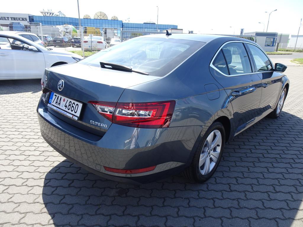 Škoda Superb III, 2018 - pohled č. 4