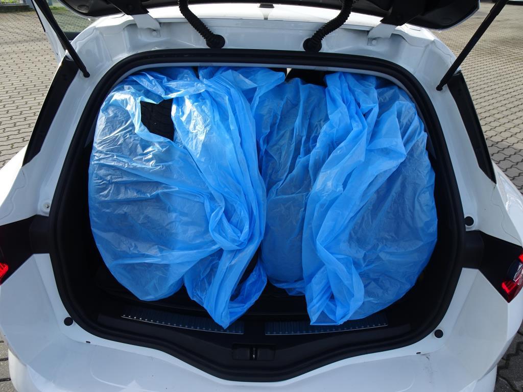 Renault Mégane, 2017 - pohled č. 14