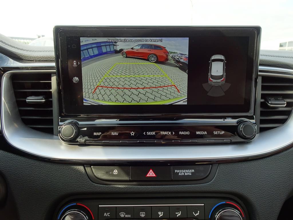 Kia XCeed, 2021 - pohled č. 9
