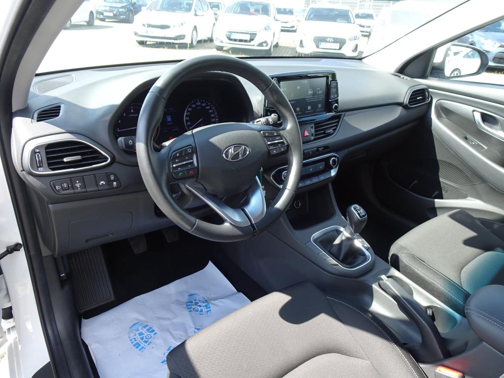 Hyundai i30, 2020 - pohled č. 5