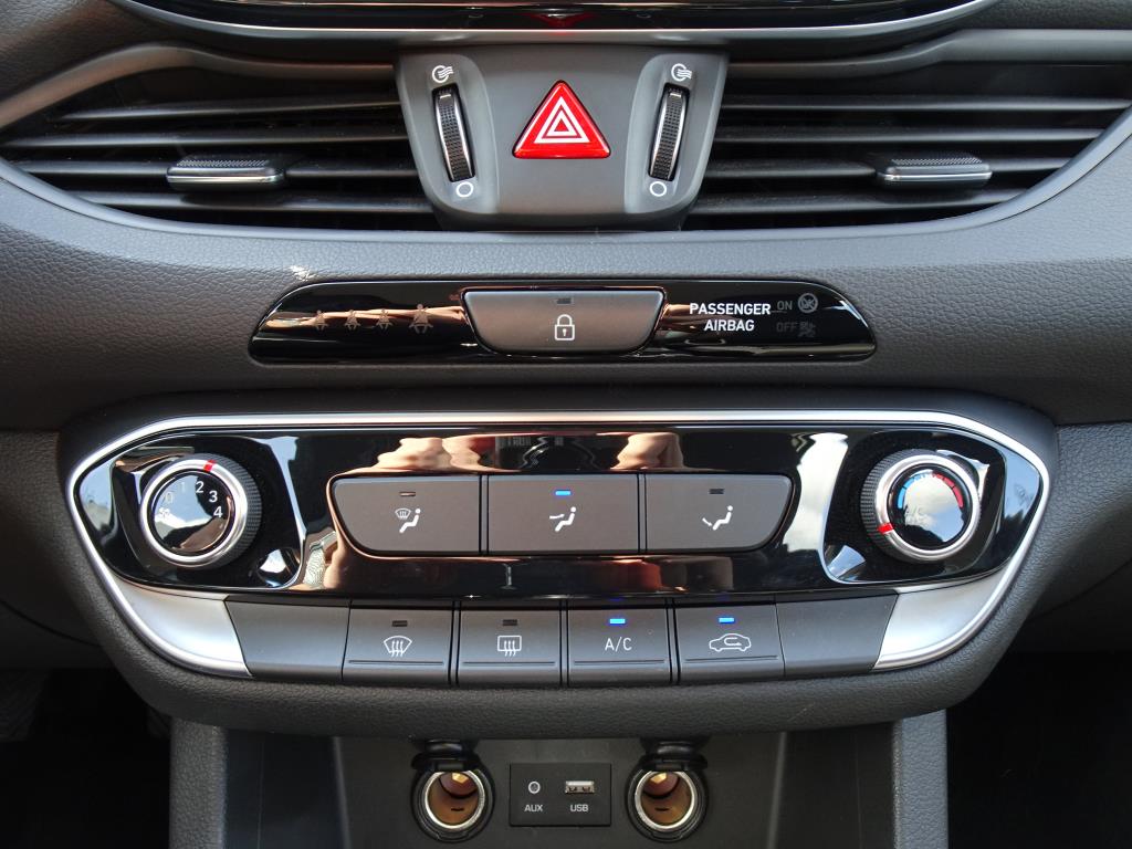 Hyundai i30, 2020 - pohled č. 8