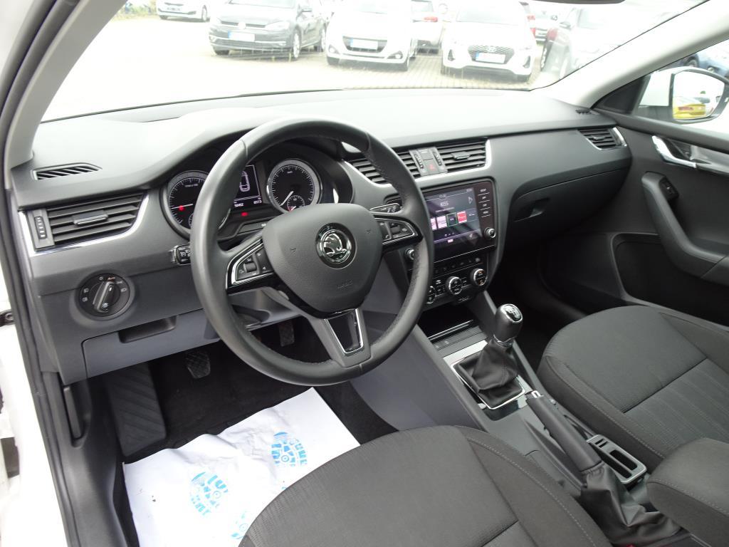 Škoda Octavia III, 2018 - pohled č. 5
