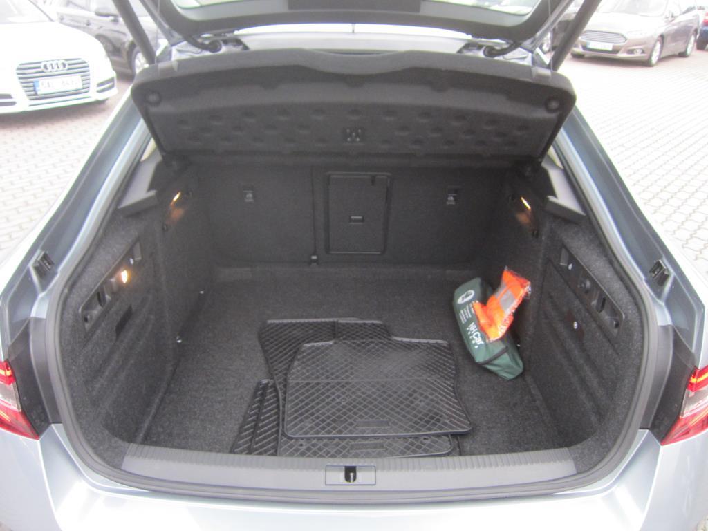 Škoda Superb III, 2017 - pohled č. 17