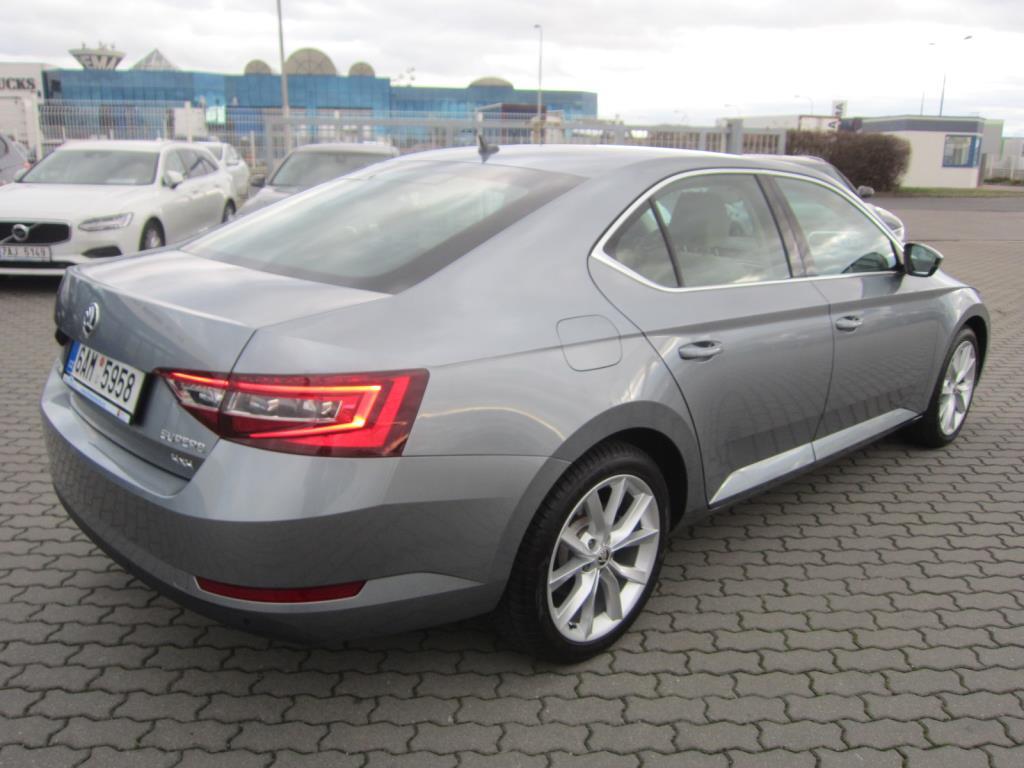 Škoda Superb III, 2017 - pohled č. 4