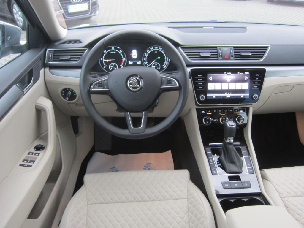 Škoda Superb III, 2017 - pohled č. 6