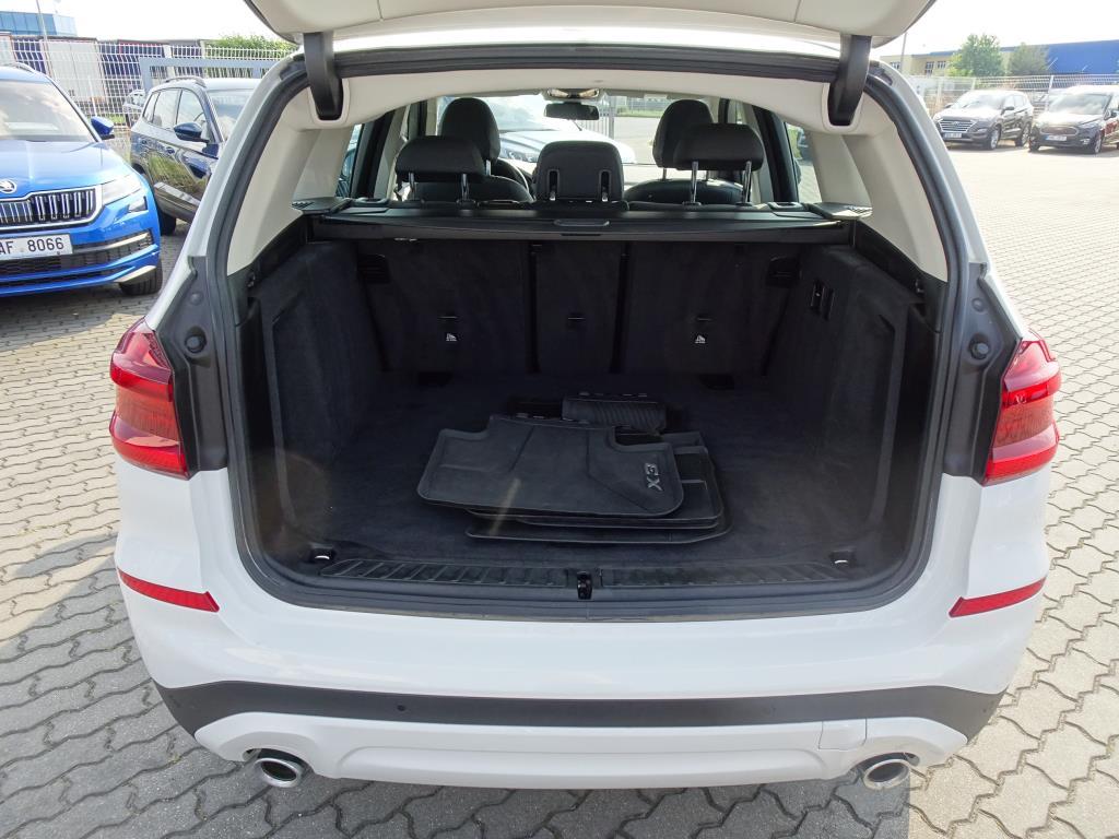 BMW X3, 2018 - pohled č. 14