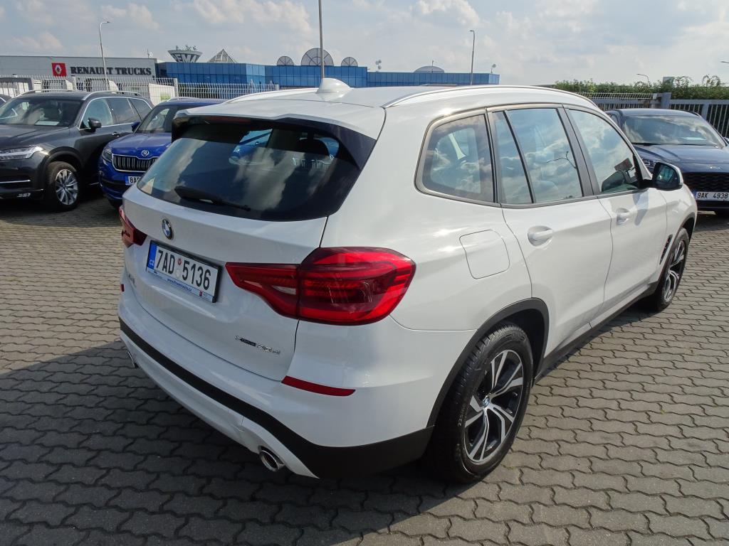 BMW X3, 2018 - pohled č. 4
