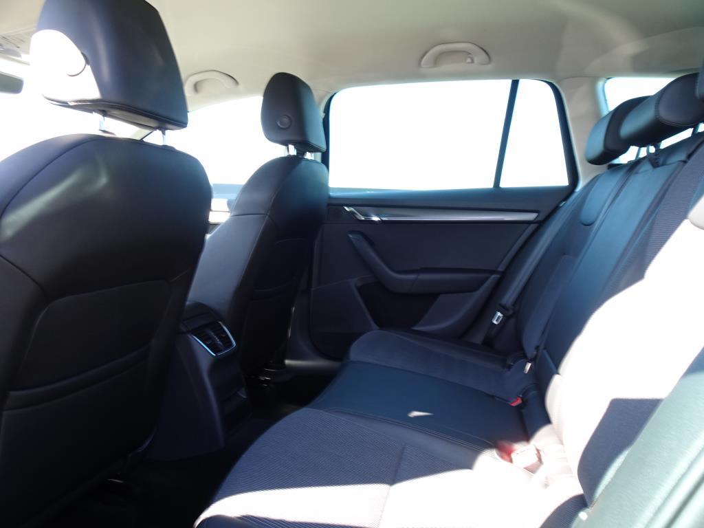 Škoda Octavia III, 2019 - pohled č. 10