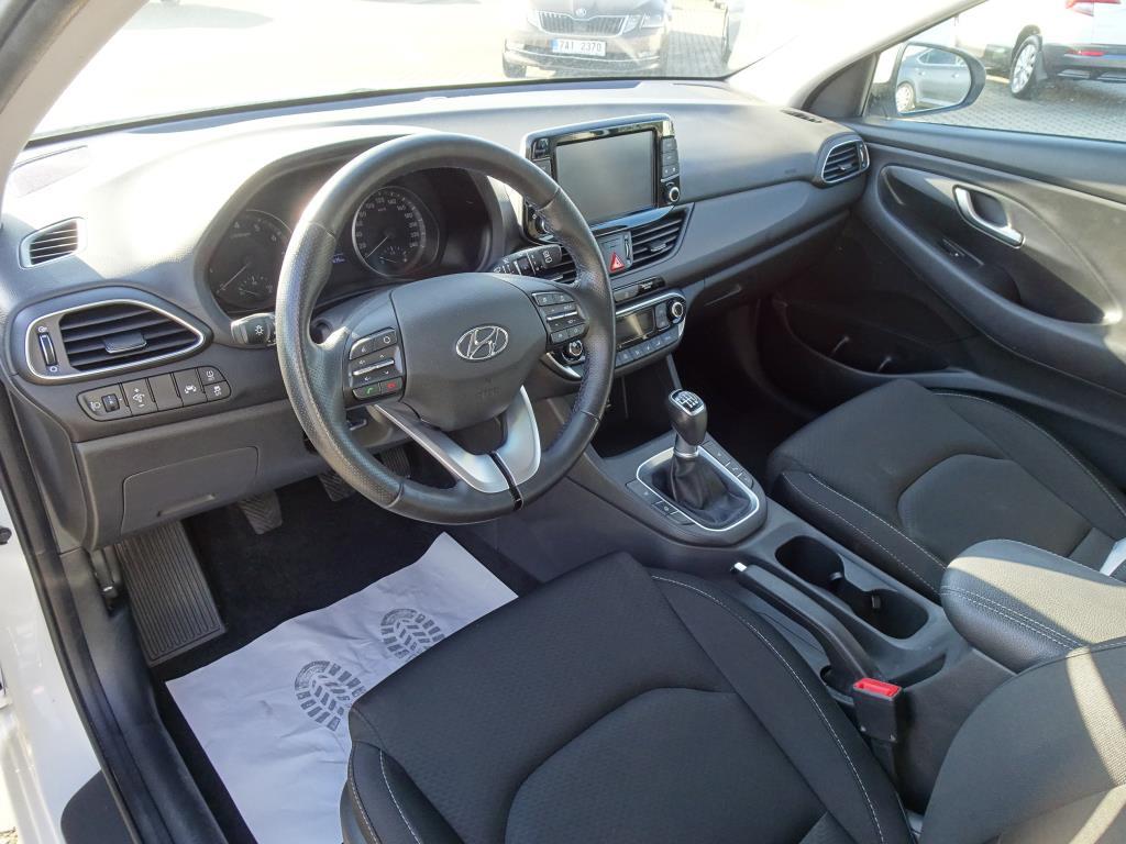 Hyundai i30, 2019 - pohled č. 5