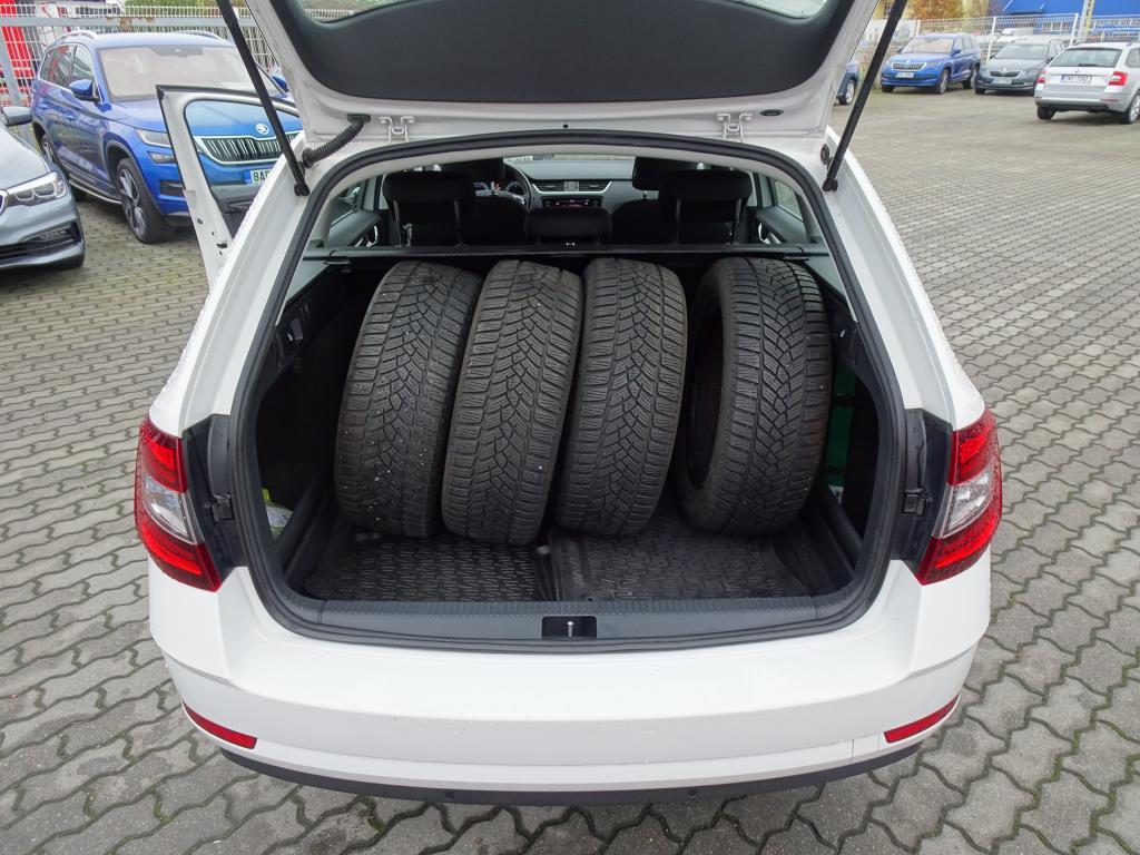 Škoda Octavia III, 2019 - pohled č. 14