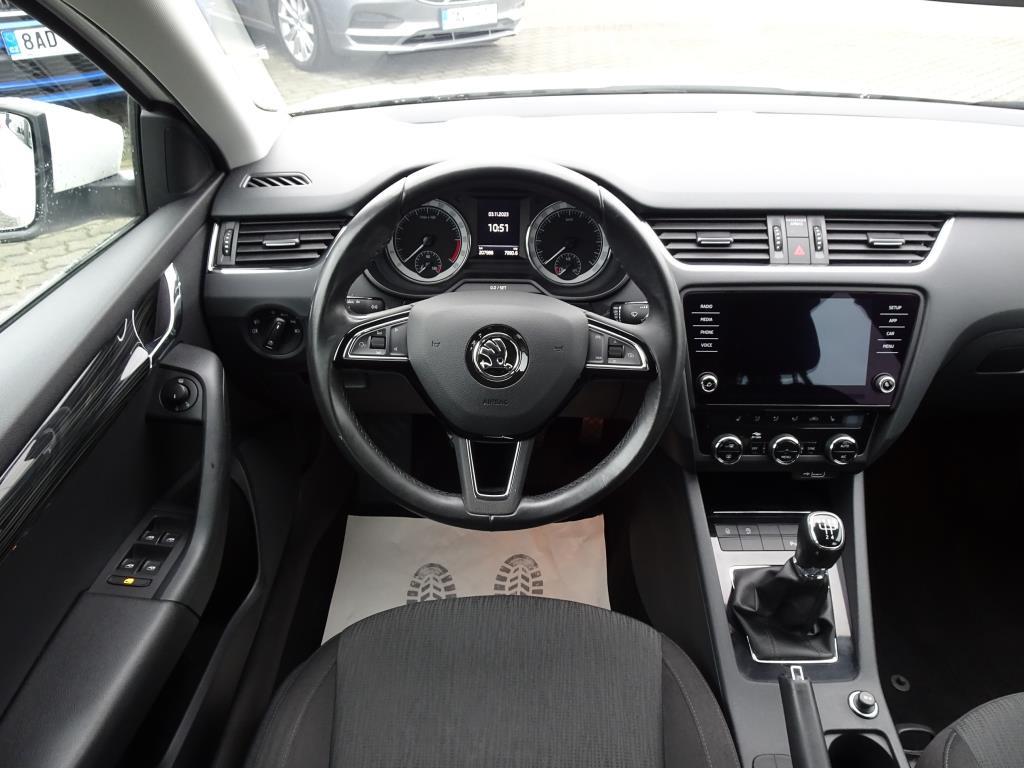 Škoda Octavia III, 2019 - pohled č. 6