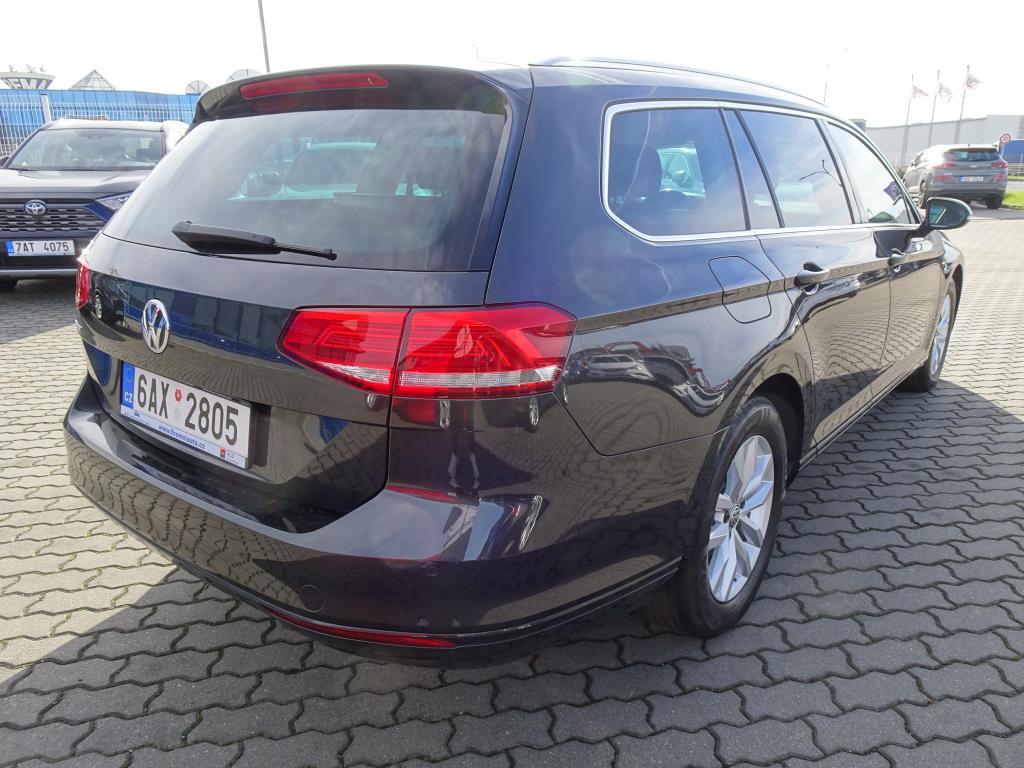 Volkswagen Passat, 2018 - pohled č. 4