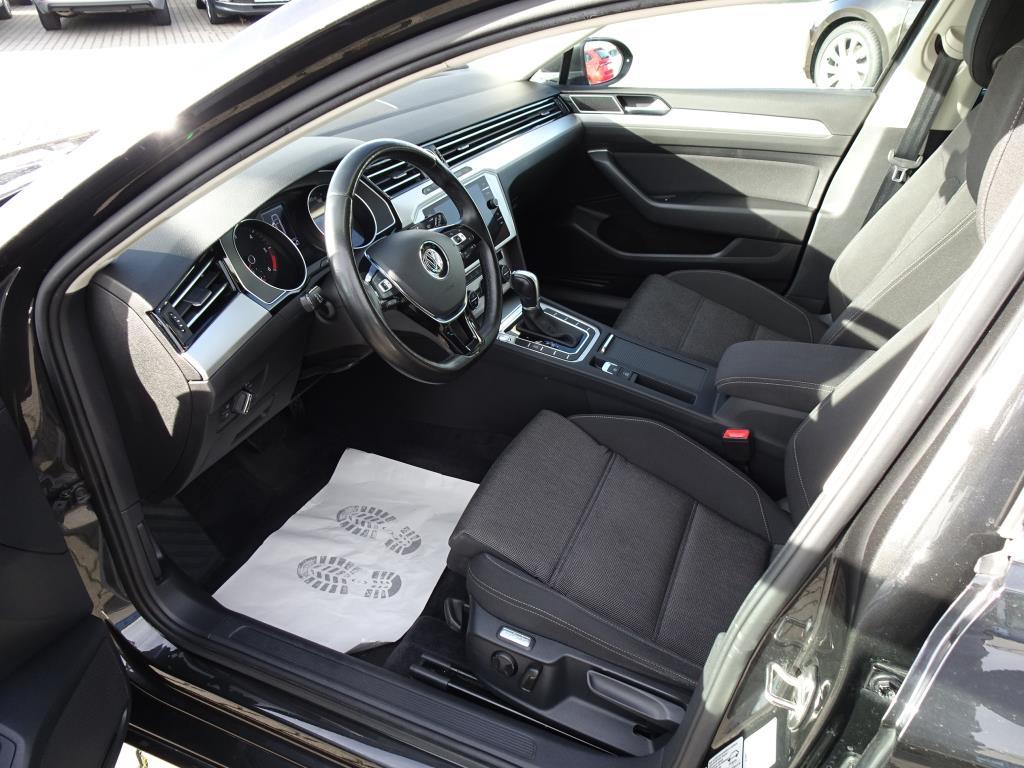 Volkswagen Passat, 2018 - pohled č. 5