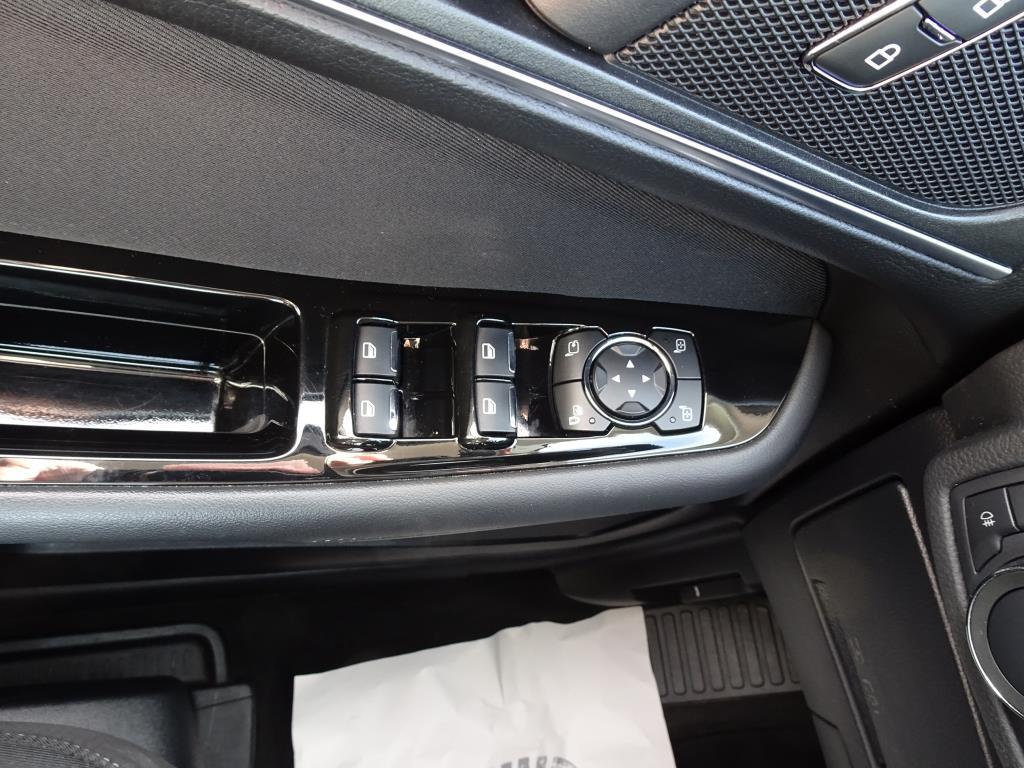 Ford S-MAX, 2019 - pohled č. 12